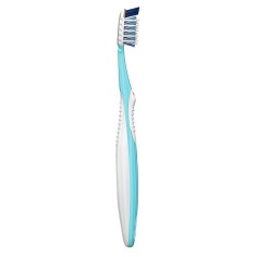Periuta de Dinti, Oral-B, Pro-Expert Cross-Action, All-in-One, Multi-Protectie, Soft, Albastru Deschis