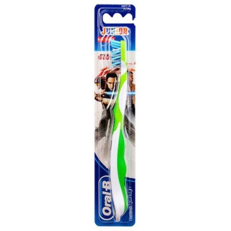 Periuta de Dinti pentru Copii, Oral-B, Junior, Star Wars, Varsta 6+ Ani, Multi-Protectie, Peri Soft, culoare Verde